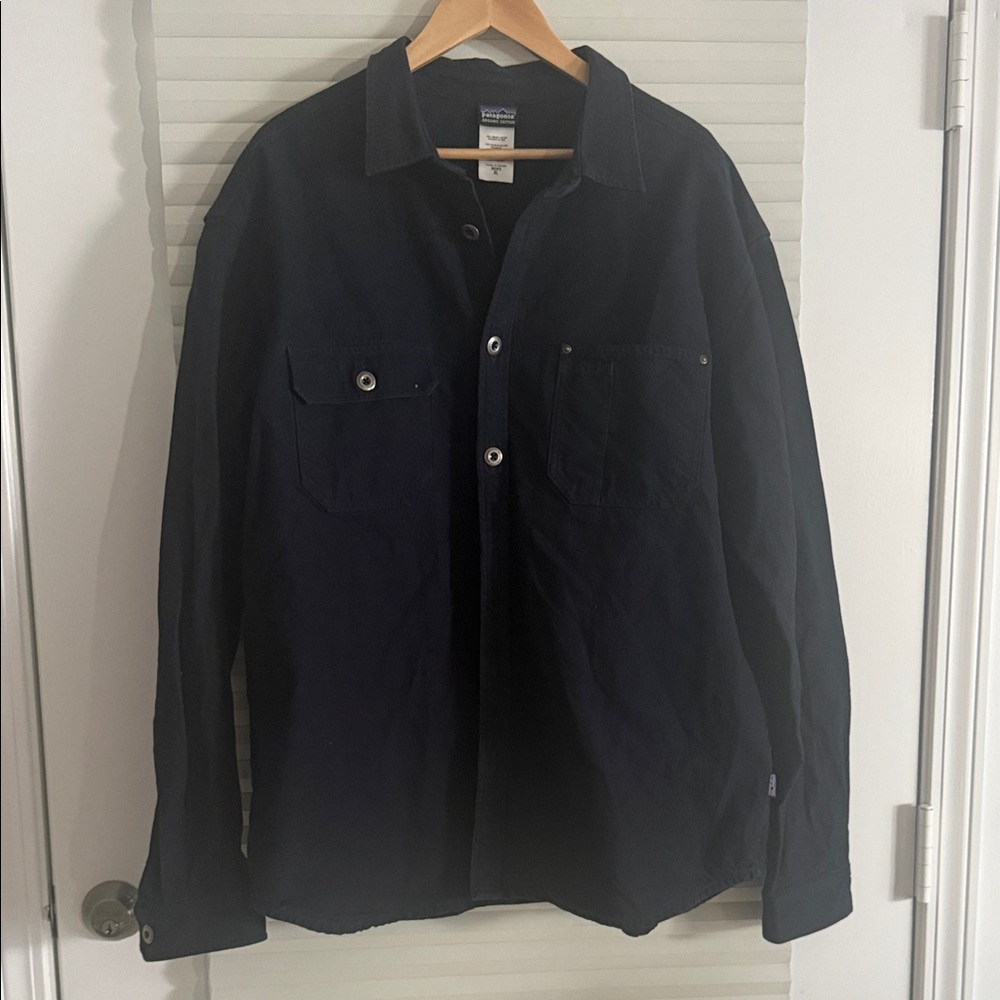 Men's Navy Patagonia button up organic cotton xl